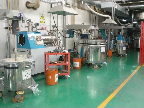 水性涂料生產(chǎn)設(shè)備有哪些？